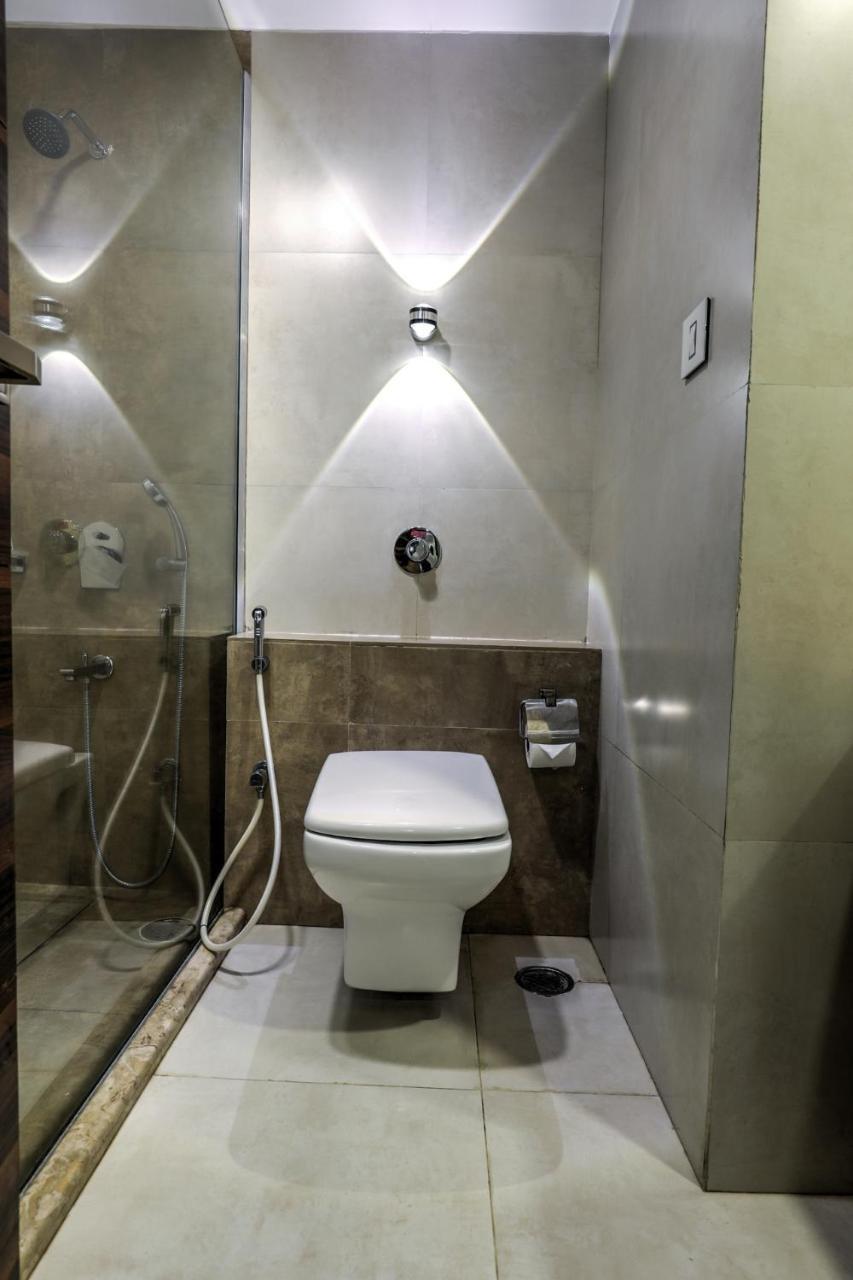 Capital O 1251 Hotel Suprabha Warangal Exterior foto