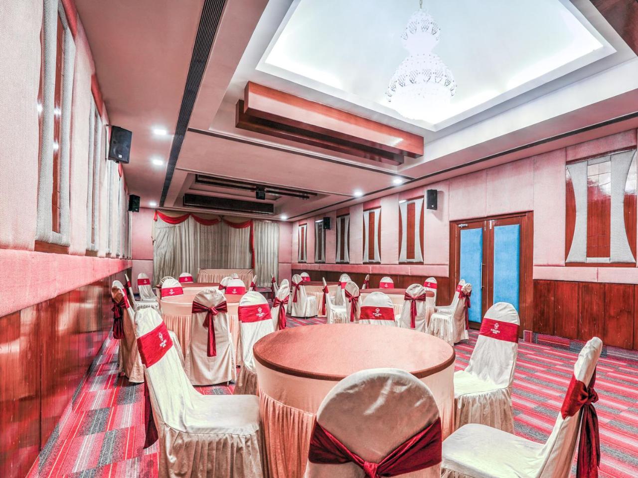 Capital O 1251 Hotel Suprabha Warangal Exterior foto